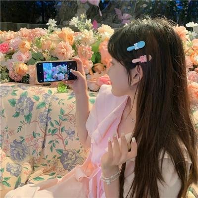 恰似两滴水